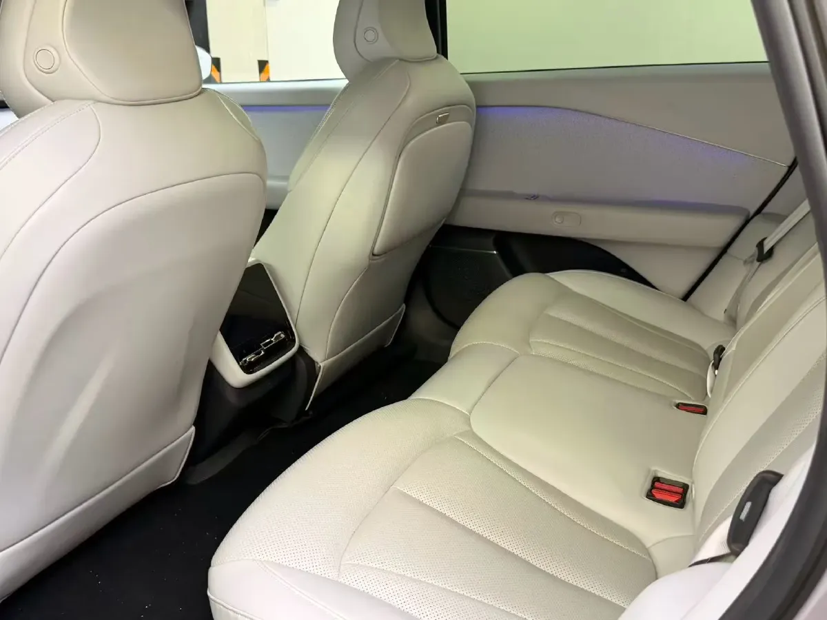 2024 Xpeng P7+ BEV 60.7KWH,autocango,china used car exporter,china ev exporter,chinese used car exporter,chinese used ev exporter