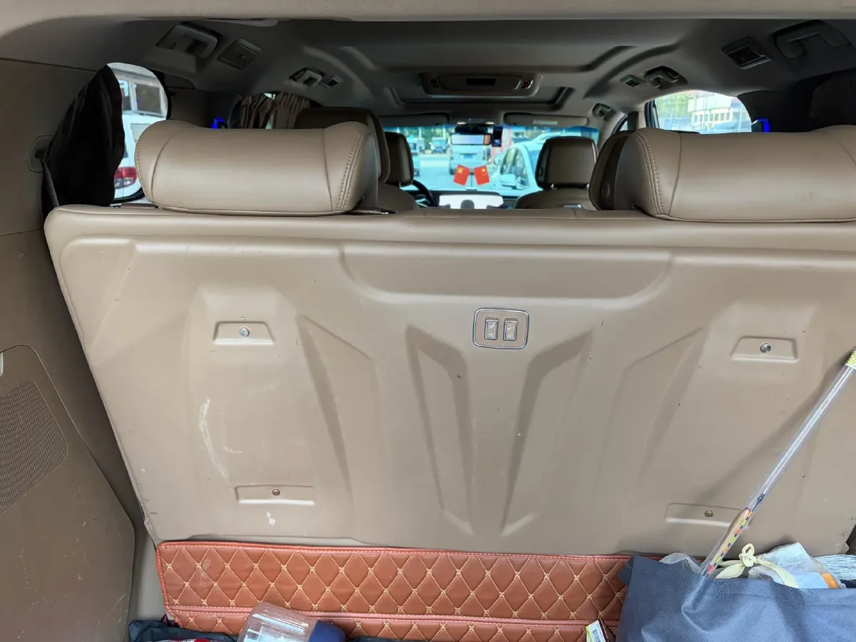 2020 Buick GL8 2.0T 237HP L4 9AT,autocango,china used car exporter,china ev exporter,chinese used car exporter,chinese used ev exporter