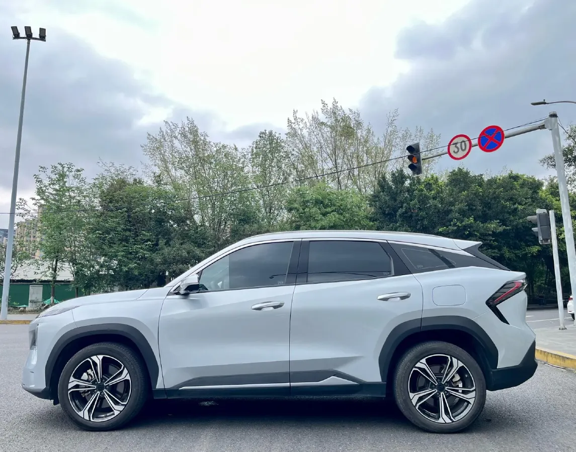 2024 Geely Galaxy L7 1.5T 163HP L4 3DHT PHEV 18.7KWH,autocango,china used car exporter,china ev exporter,chinese used car exporter,chinese used ev exporter