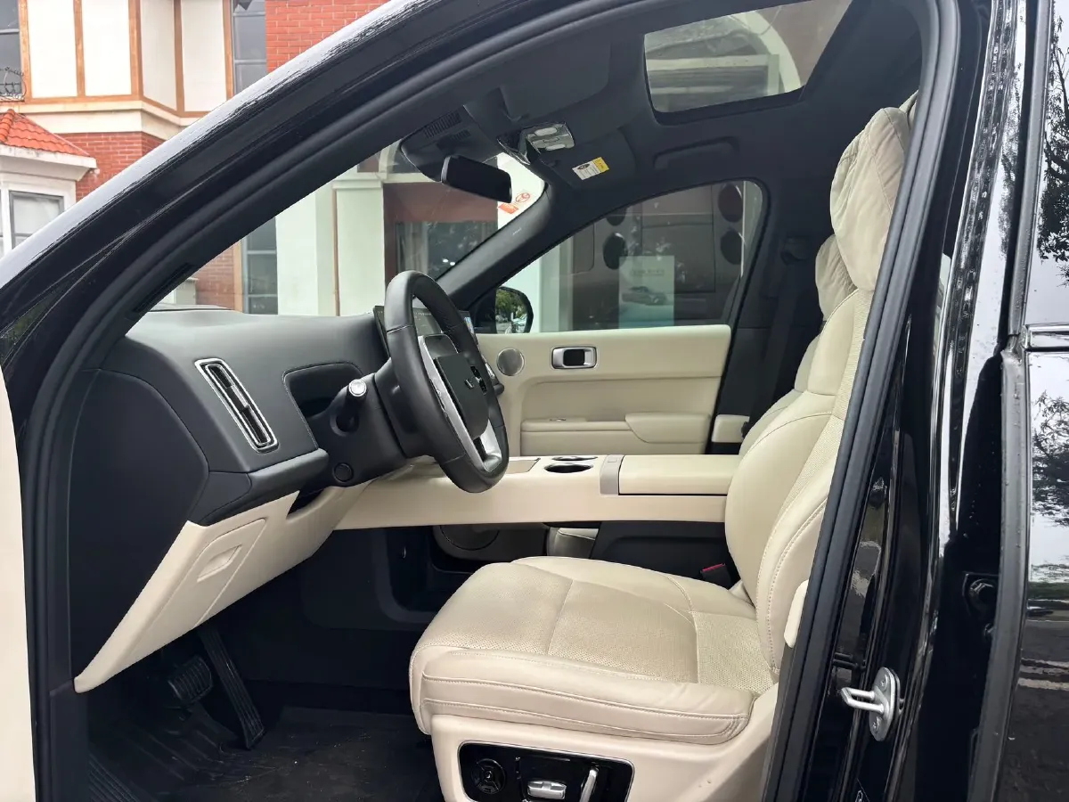 2022 Li L9 Range Extended 154HP REEV 42.6KWH,autocango,china used car exporter,china ev exporter,chinese used car exporter,chinese used ev exporter