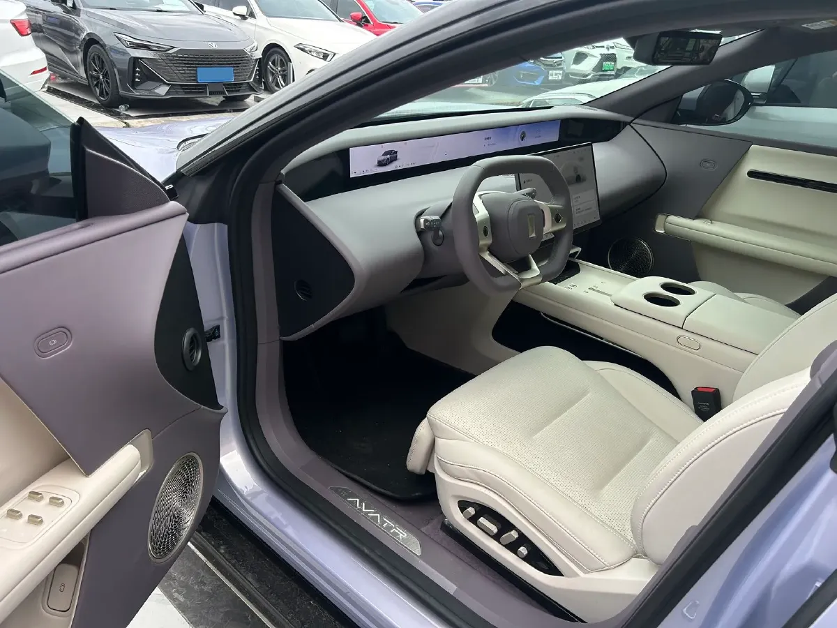 2025 Avatr 06 REEV 156HP REEV,autocango,china used car exporter,china ev exporter,chinese used car exporter,chinese used ev exporter