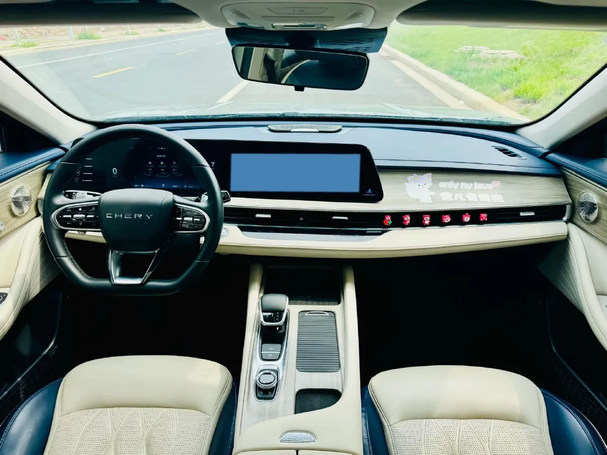 2022 Chery Arrizo 8 1.6T 197HP L4 7DCT,autocango,china used car exporter,china ev exporter,chinese used car exporter,chinese used ev exporter