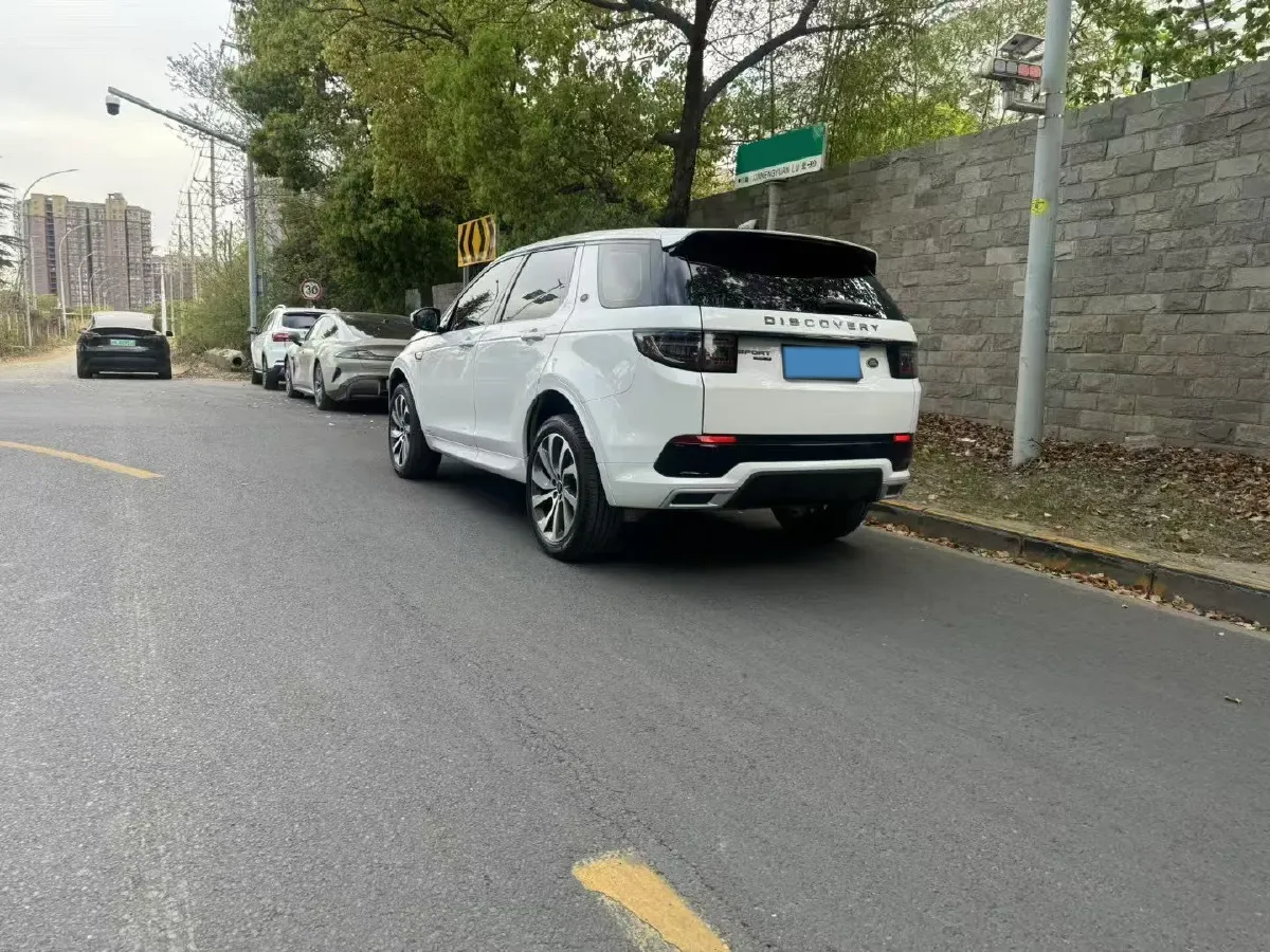2022 Land Rover Discovery Sport 2.0T 249HP L4 9AT,autocango,china used car exporter,china ev exporter,chinese used car exporter,chinese used ev exporter