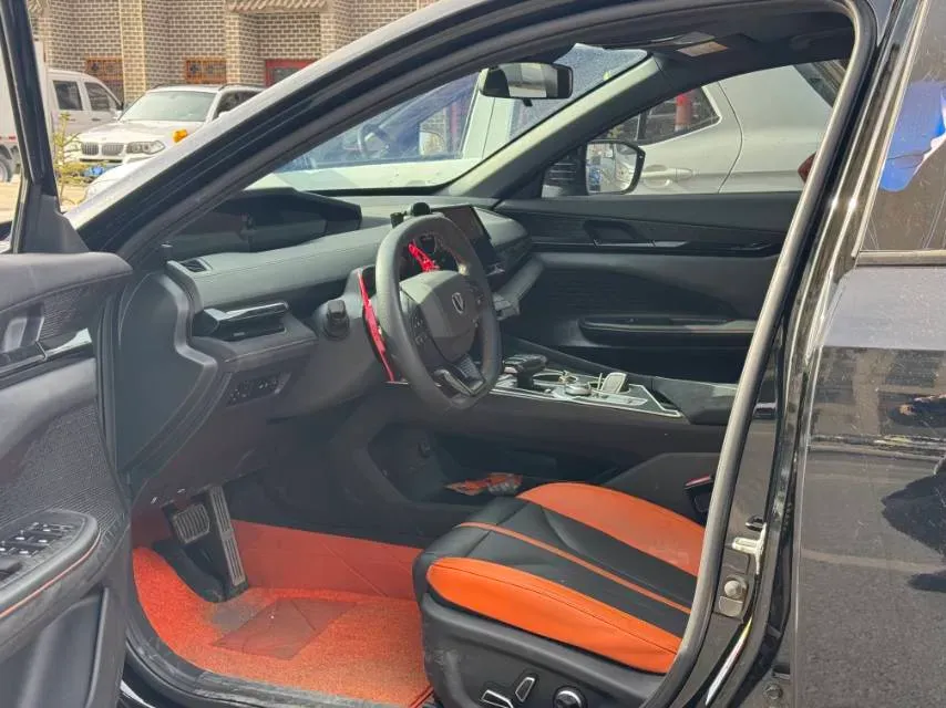 2024 ChangAn UNI-V 1.5T 188HP L4 7DCT,autocango,china used car exporter,china ev exporter,chinese used car exporter,chinese used ev exporter