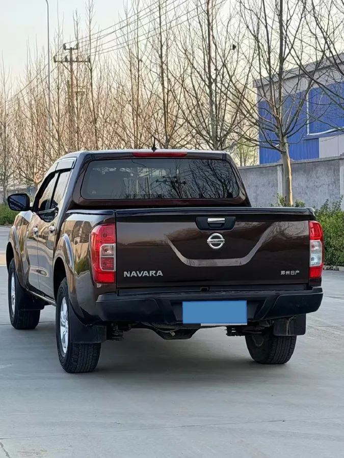 2021 Nissan Navara 2.5L 190HP L4 6MT,autocango,china used car exporter,china ev exporter,chinese used car exporter,chinese used ev exporter