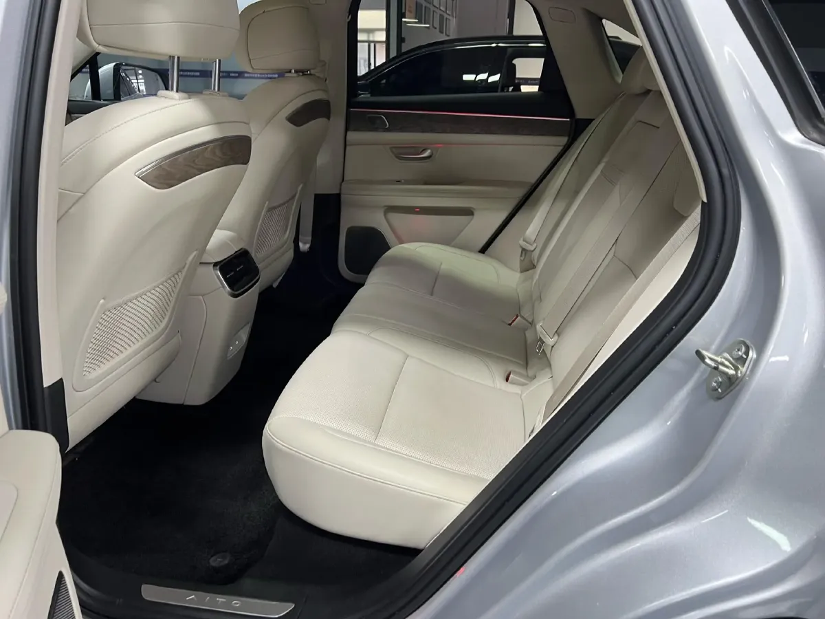 2022 Infiniti Q50L 2.0T 211HP L4 7AT,autocango,china used car exporter,china ev exporter,chinese used car exporter,chinese used ev exporter