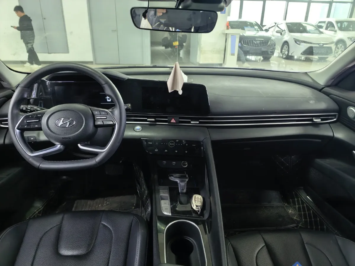 2021 Hyundai Elantra 1.5L 115HP L4 CVT,autocango,china used car exporter,china ev exporter,chinese used car exporter,chinese used ev exporter