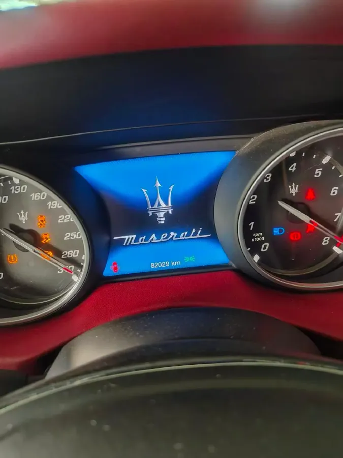 2021 Maserati Levante 3.0T 350HP V6 8AT,autocango,china used car exporter,china ev exporter,chinese used car exporter,chinese used ev exporter