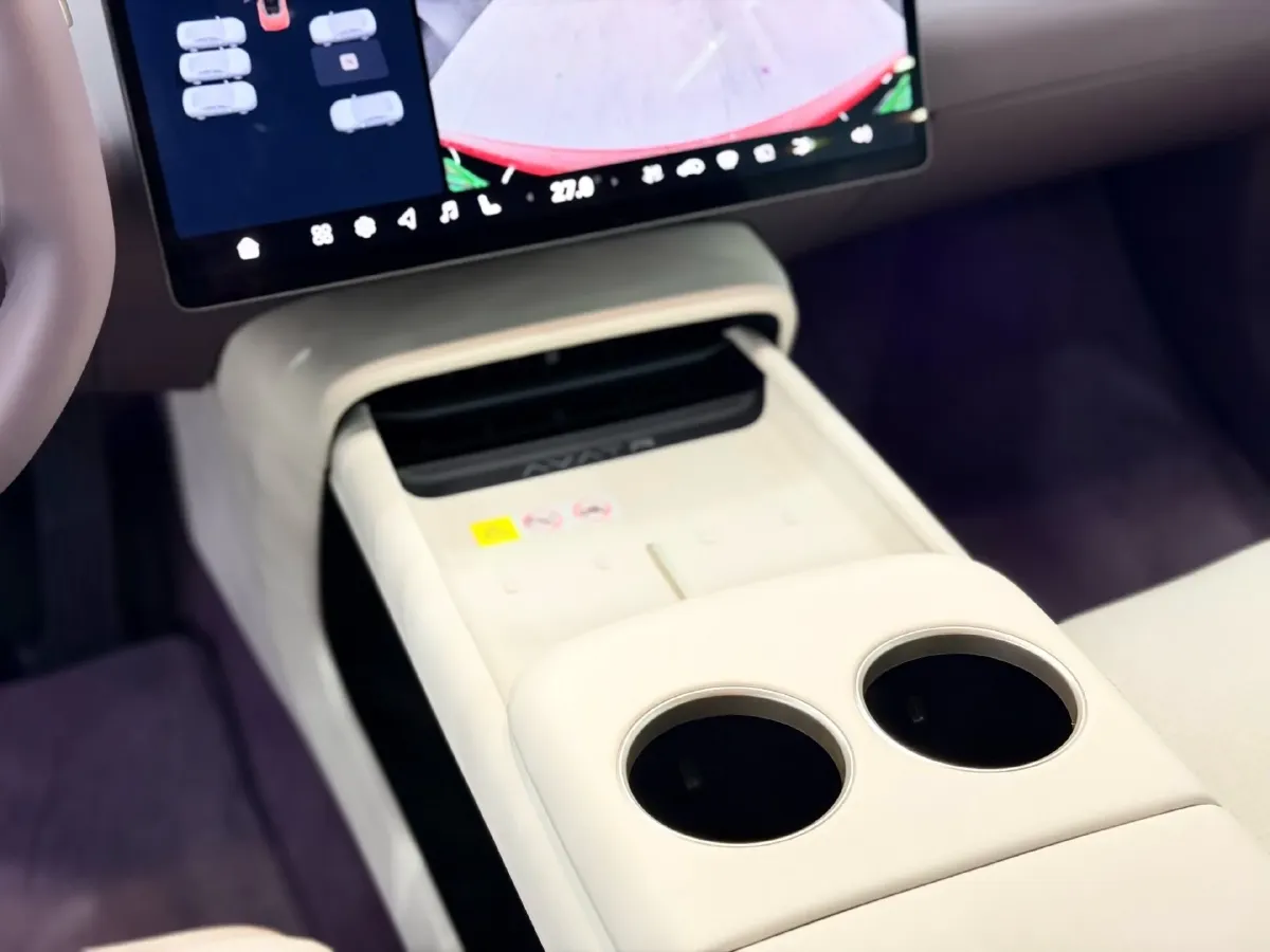 2025 Avatr 06 REEV 156HP REEV,autocango,china used car exporter,china ev exporter,chinese used car exporter,chinese used ev exporter