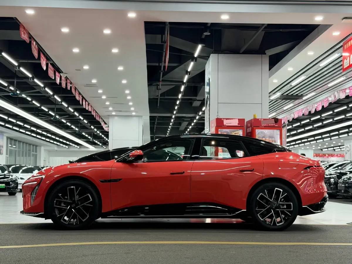 2025 Avatr 06 REEV 156HP REEV,autocango,china used car exporter,china ev exporter,chinese used car exporter,chinese used ev exporter