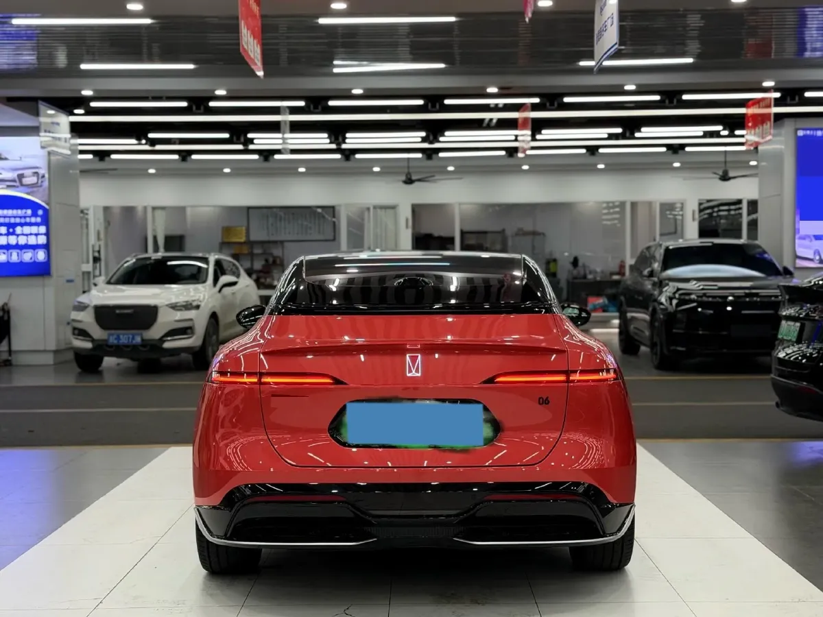 2025 Avatr 06 REEV 156HP REEV,autocango,china used car exporter,china ev exporter,chinese used car exporter,chinese used ev exporter