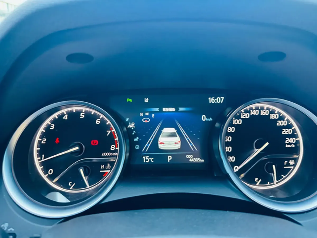 2023 Toyota Camry 2.0L 177HP L4 CVT,autocango,china used car exporter,china ev exporter,chinese used car exporter,chinese used ev exporter