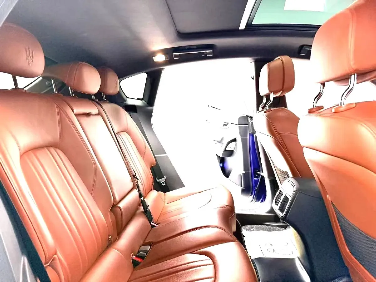 2018 Jaguar XJ 3.0T 340HP V6 8AT,autocango,china used car exporter,china ev exporter,chinese used car exporter,chinese used ev exporter