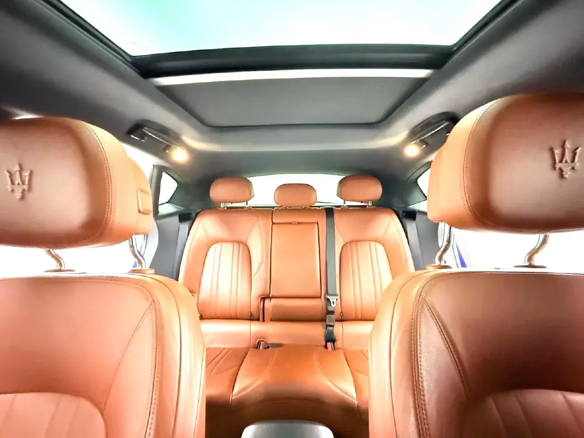 2018 Jaguar XJ 3.0T 340HP V6 8AT,autocango,china used car exporter,china ev exporter,chinese used car exporter,chinese used ev exporter