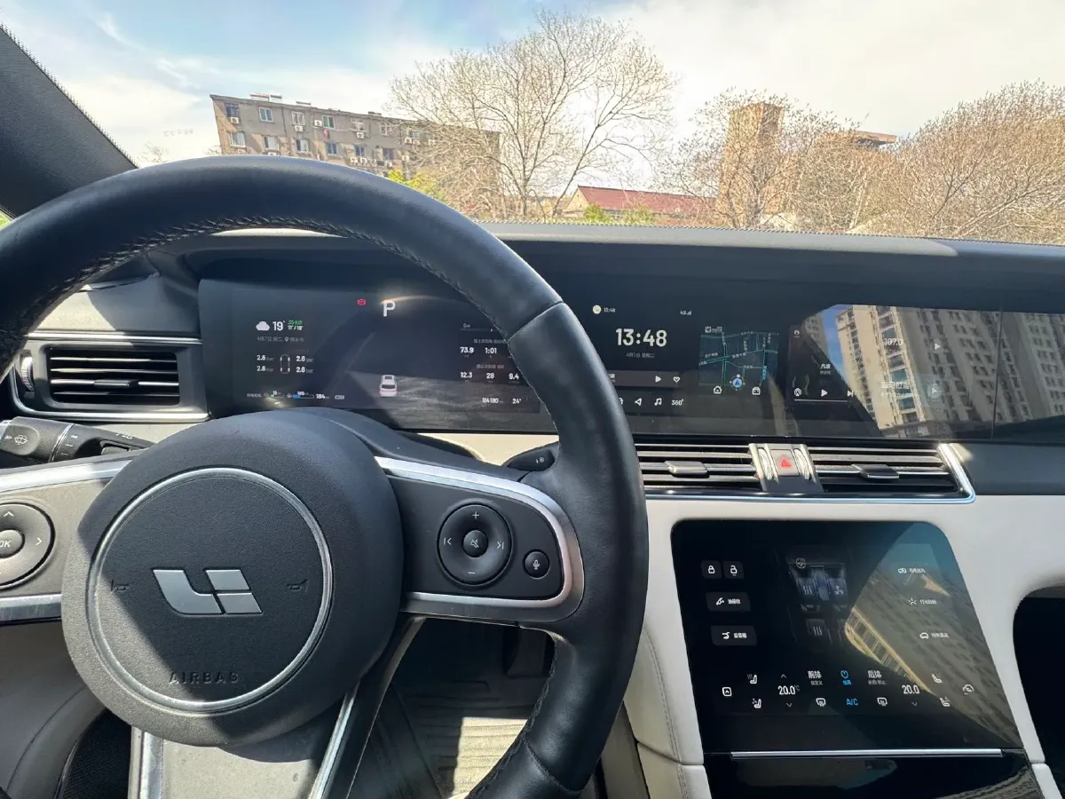 2020 Li ONE Range Extended 131HP REEV 40.5KWH,autocango,china used car exporter,china ev exporter,chinese used car exporter,chinese used ev exporter