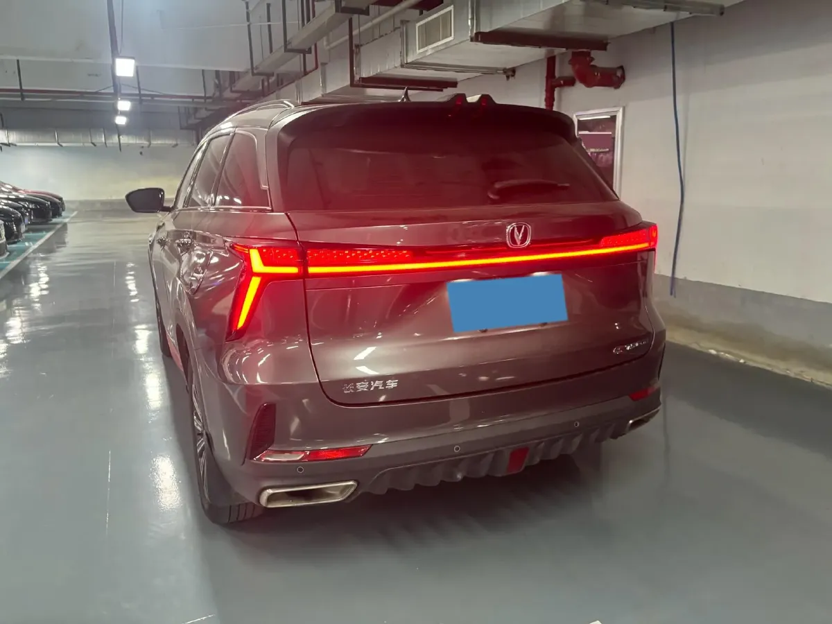 2022 ChangAn CS75 Plus 1.5T 188HP L4 8AT,autocango,china used car exporter,china ev exporter,chinese used car exporter,chinese used ev exporter