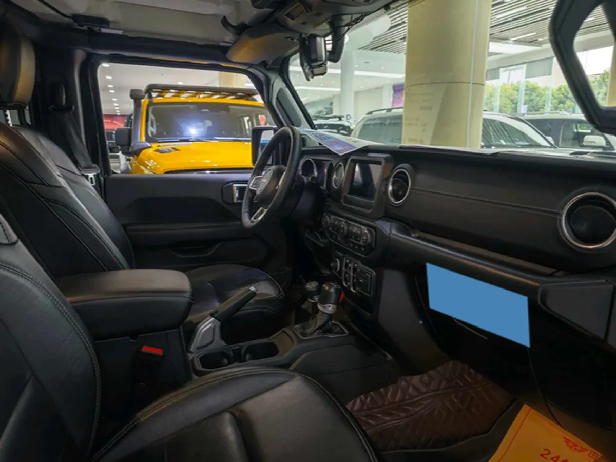 2019 Jeep Wrangler 2.0T 266HP L4 8AT,autocango,china used car exporter,china ev exporter,chinese used car exporter,chinese used ev exporter