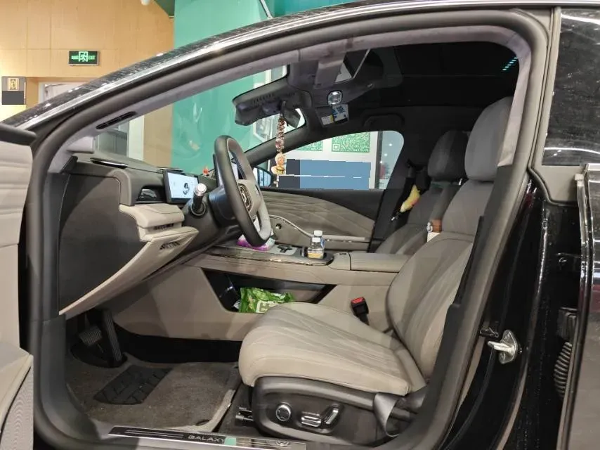 2025 Geely Galaxy Starshine 8 1.5L 112HP L4 1DHT PHEV,autocango,china used car exporter,china ev exporter,chinese used car exporter,chinese used ev exporter