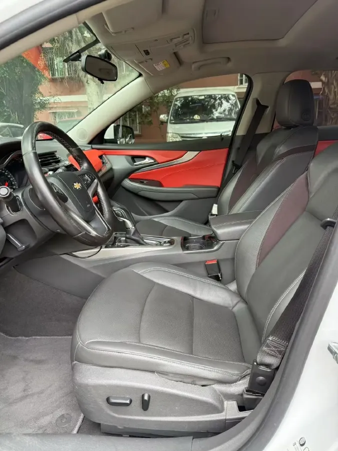 2017 Chevrolet Malibu 1.5T 170HP L4 6AT,autocango,china used car exporter,china ev exporter,chinese used car exporter,chinese used ev exporter