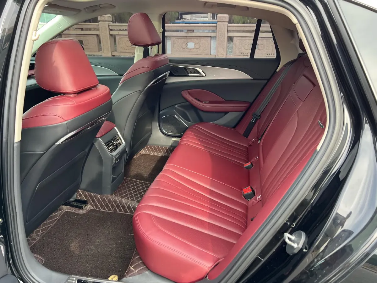 2023 HongQi H5 1.5T 169HP L4 7DCT,autocango,china used car exporter,china ev exporter,chinese used car exporter,chinese used ev exporter