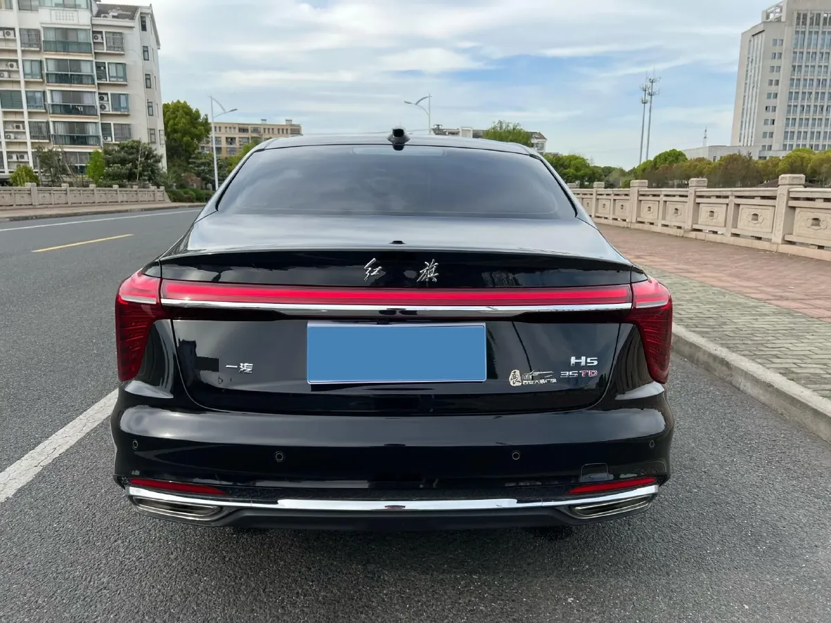 2023 HongQi H5 1.5T 169HP L4 7DCT,autocango,china used car exporter,china ev exporter,chinese used car exporter,chinese used ev exporter