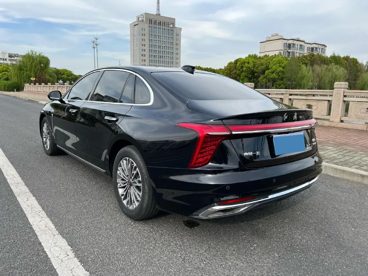 2023 HongQi H5 1.5T 169HP L4 7DCT,autocango,china used car exporter,china ev exporter,chinese used car exporter,chinese used ev exporter