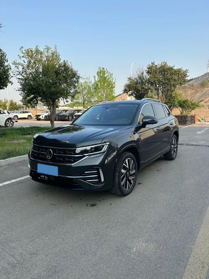 2024 Volkswagen Tayron 2.0T 186HP L4 7DCT,autocango,china used car exporter,china ev exporter,chinese used car exporter,chinese used ev exporter