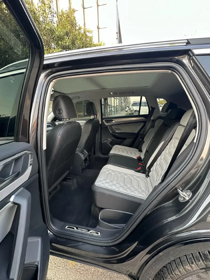 2024 Volkswagen Tayron 2.0T 186HP L4 7DCT,autocango,china used car exporter,china ev exporter,chinese used car exporter,chinese used ev exporter