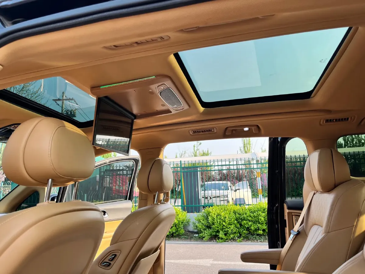 2024 Voyah Dream 1.5T 150HP L4 PHEV 43KWH,autocango,china used car exporter,china ev exporter,chinese used car exporter,chinese used ev exporter