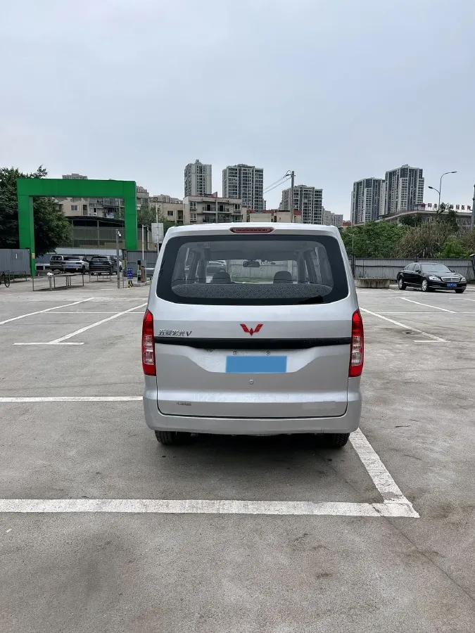 2019 WuLing HongGuang V 1.5L 99HP L4 6MT,autocango,china used car exporter,china ev exporter,chinese used car exporter,chinese used ev exporter