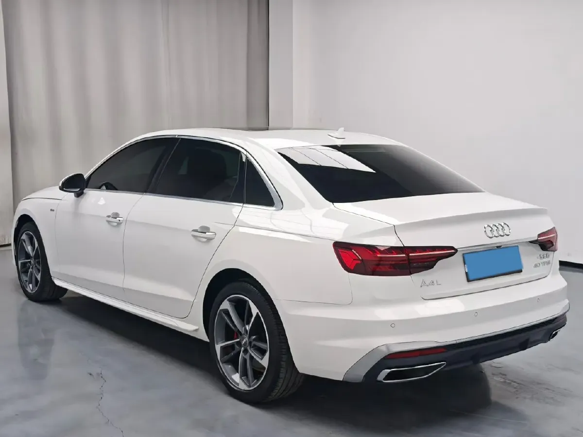 2020 Audi A4L 2.0T 190HP L4 7DCT,autocango,china used car exporter,china ev exporter,chinese used car exporter,chinese used ev exporter