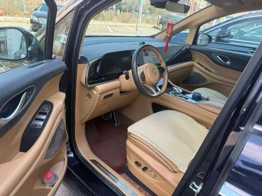 2022 Voyah Dream 1.5T 136HP L4 PHEV 25.57KWH,autocango,china used car exporter,china ev exporter,chinese used car exporter,chinese used ev exporter