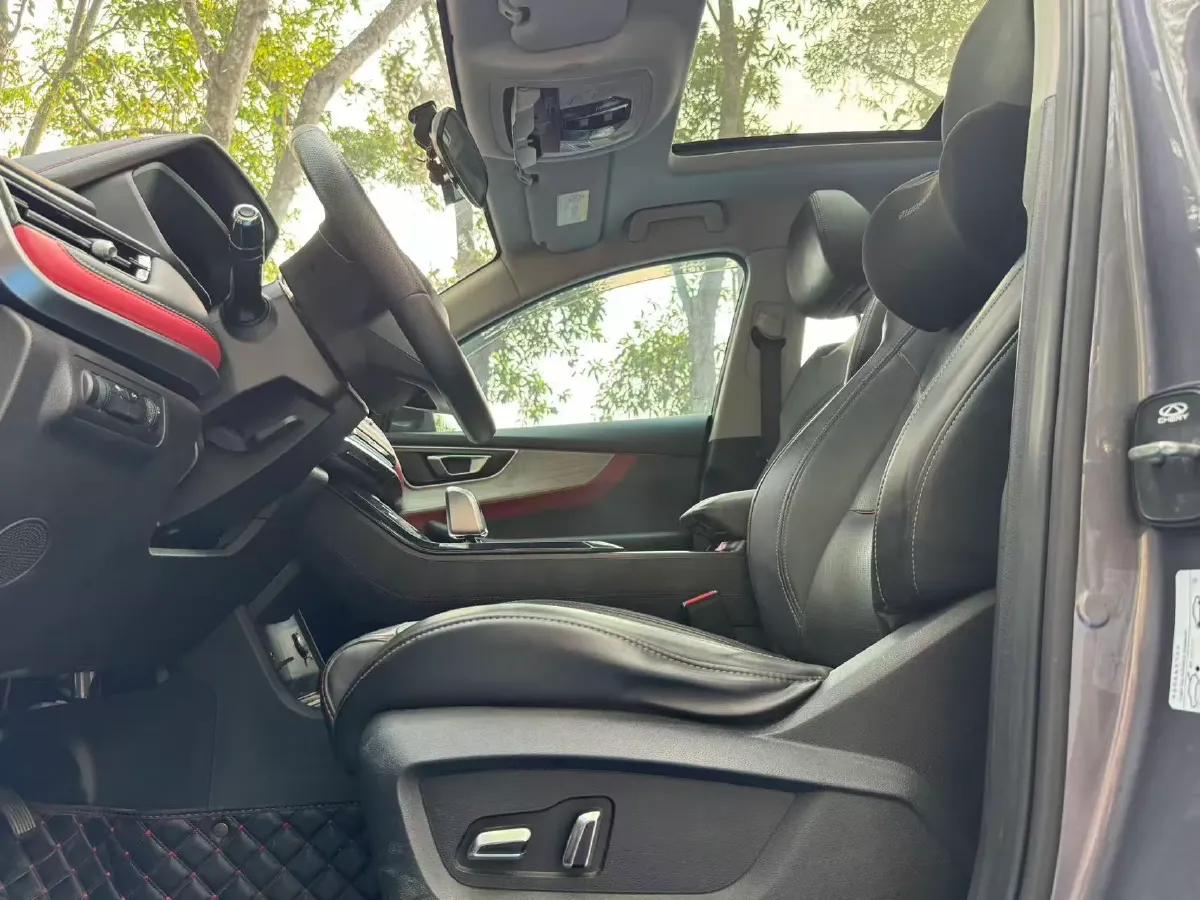 2022 Chery Tiggo 7 1.5T 156HP L4 CVT,autocango,china used car exporter,china ev exporter,chinese used car exporter,chinese used ev exporter