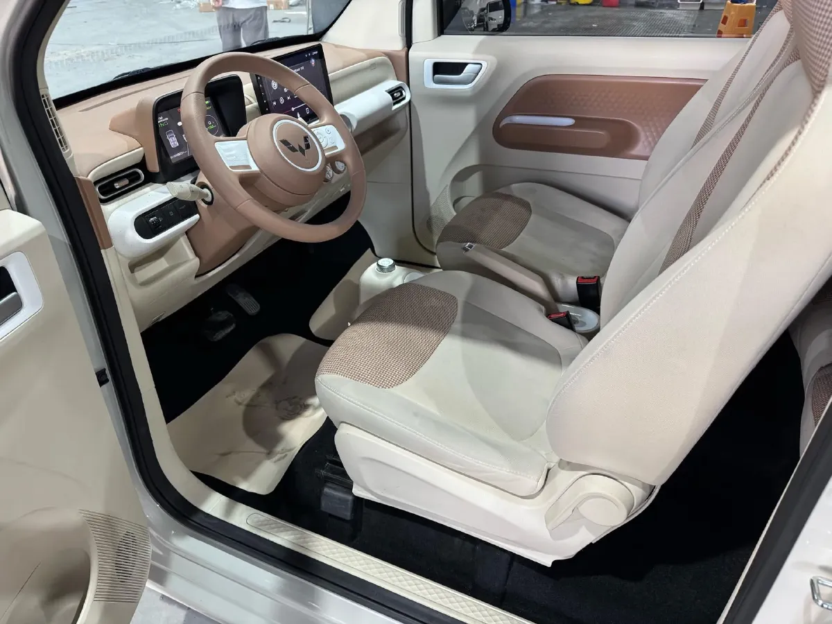 2024 WuLing HongGuang MINI EV BEV 17.3KWH,autocango,china used car exporter,china ev exporter,chinese used car exporter,chinese used ev exporter