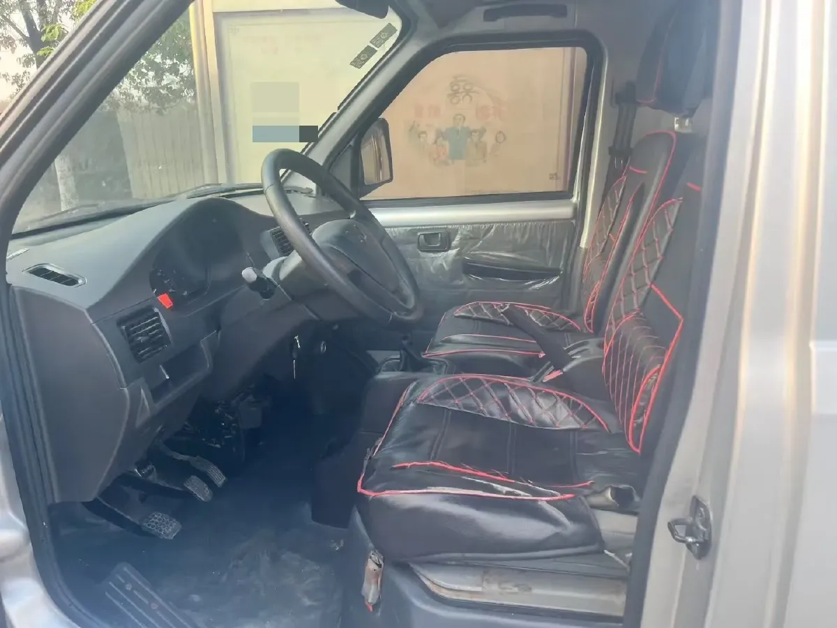 2020 WuLing RongGuang Mini Truck 1.5L 99HP L4 5MT,autocango,china used car exporter,china ev exporter,chinese used car exporter,chinese used ev exporter