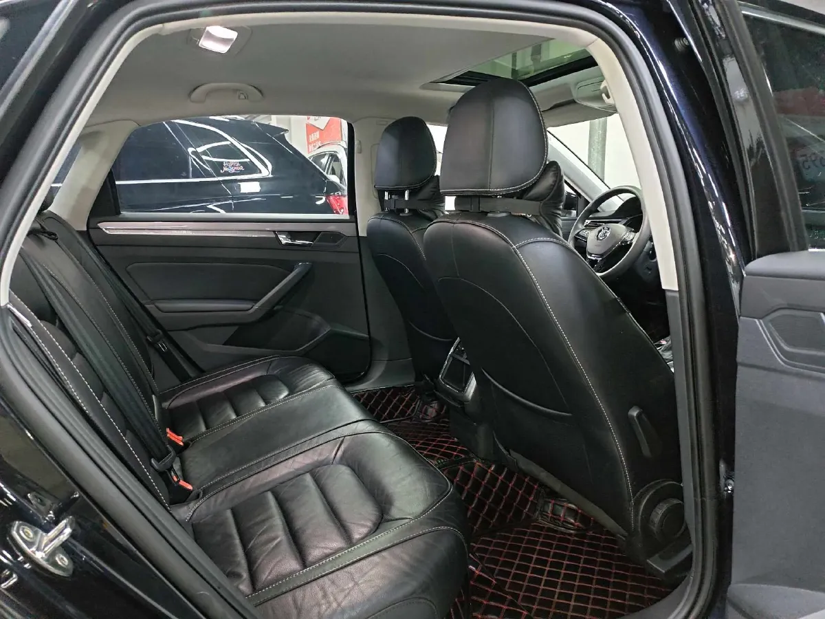 2017 Volkswagen Passat 1.8T 180HP L4 7DCT,autocango,china used car exporter,china ev exporter,chinese used car exporter,chinese used ev exporter