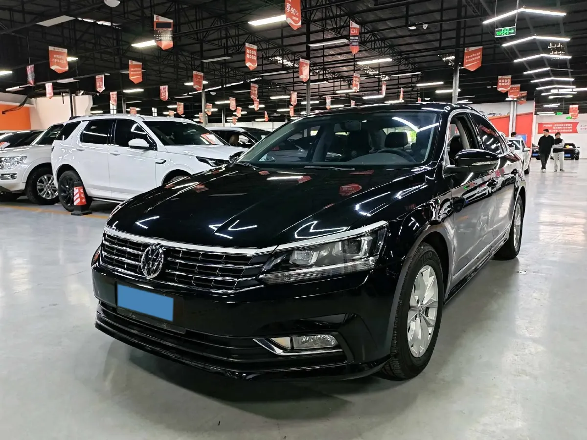 2017 Volkswagen Passat 1.8T 180HP L4 7DCT,autocango,china used car exporter,china ev exporter,chinese used car exporter,chinese used ev exporter
