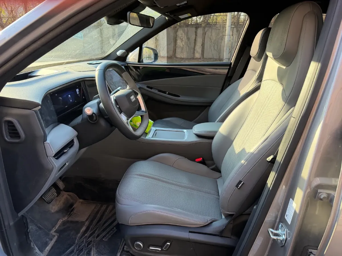 2025 Geely Galaxy L7 1.5T 163HP L4 3DHT PHEV 18.7KWH,autocango,china used car exporter,china ev exporter,chinese used car exporter,chinese used ev exporter