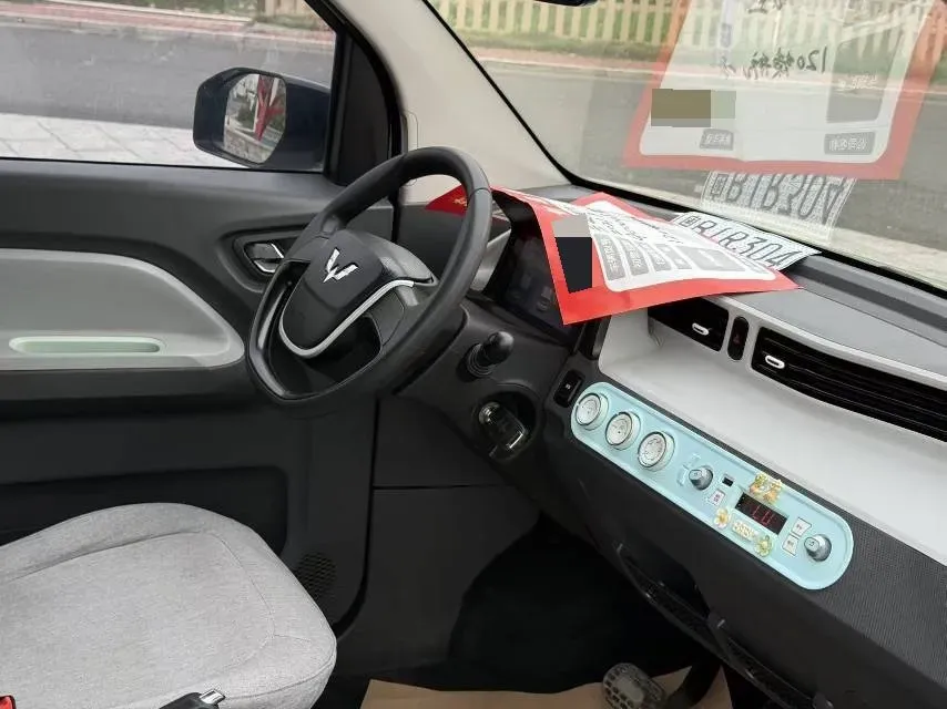 2021 WuLing HongGuang MINI EV BEV 9KWH,autocango,china used car exporter,china ev exporter,chinese used car exporter,chinese used ev exporter