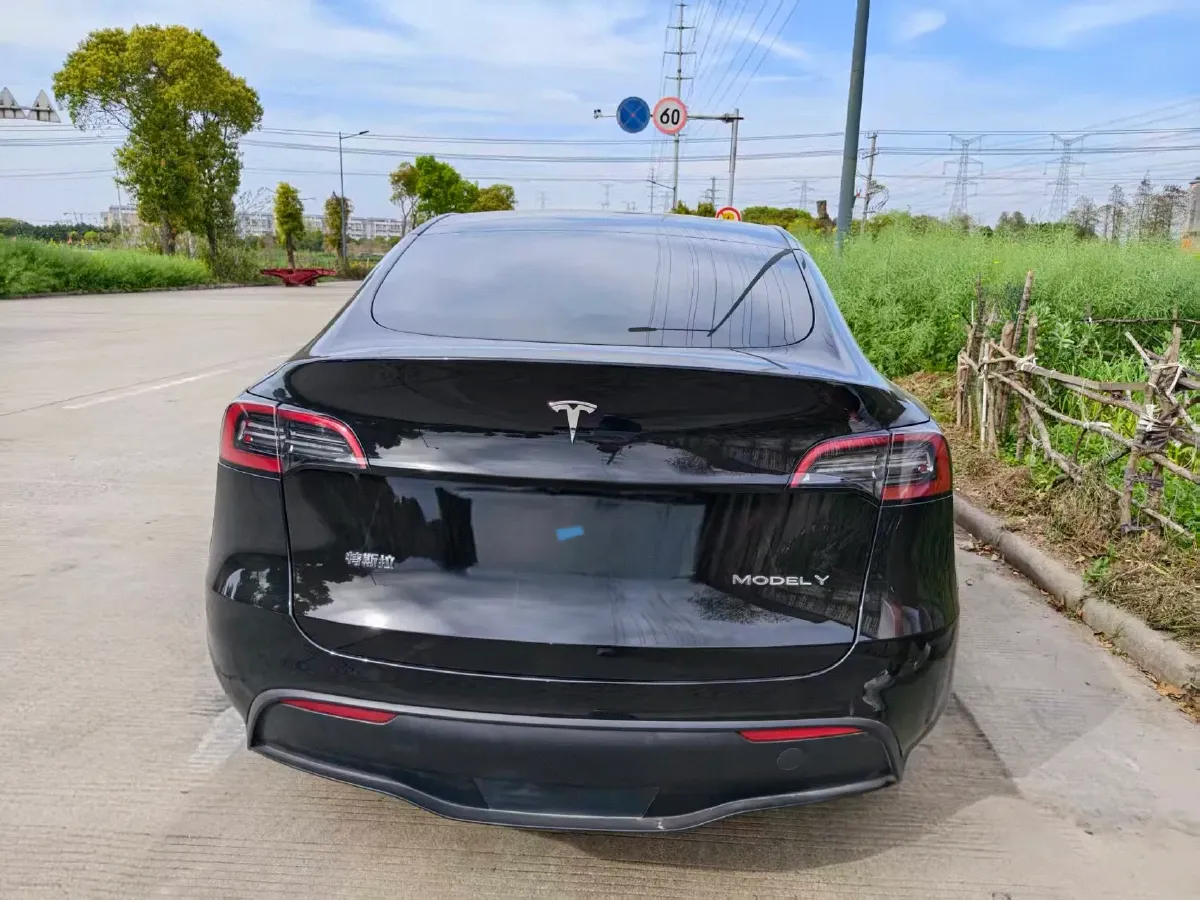 2024 Tesla Model Y BEV 78.4KWH,autocango,china used car exporter,china ev exporter,chinese used car exporter,chinese used ev exporter