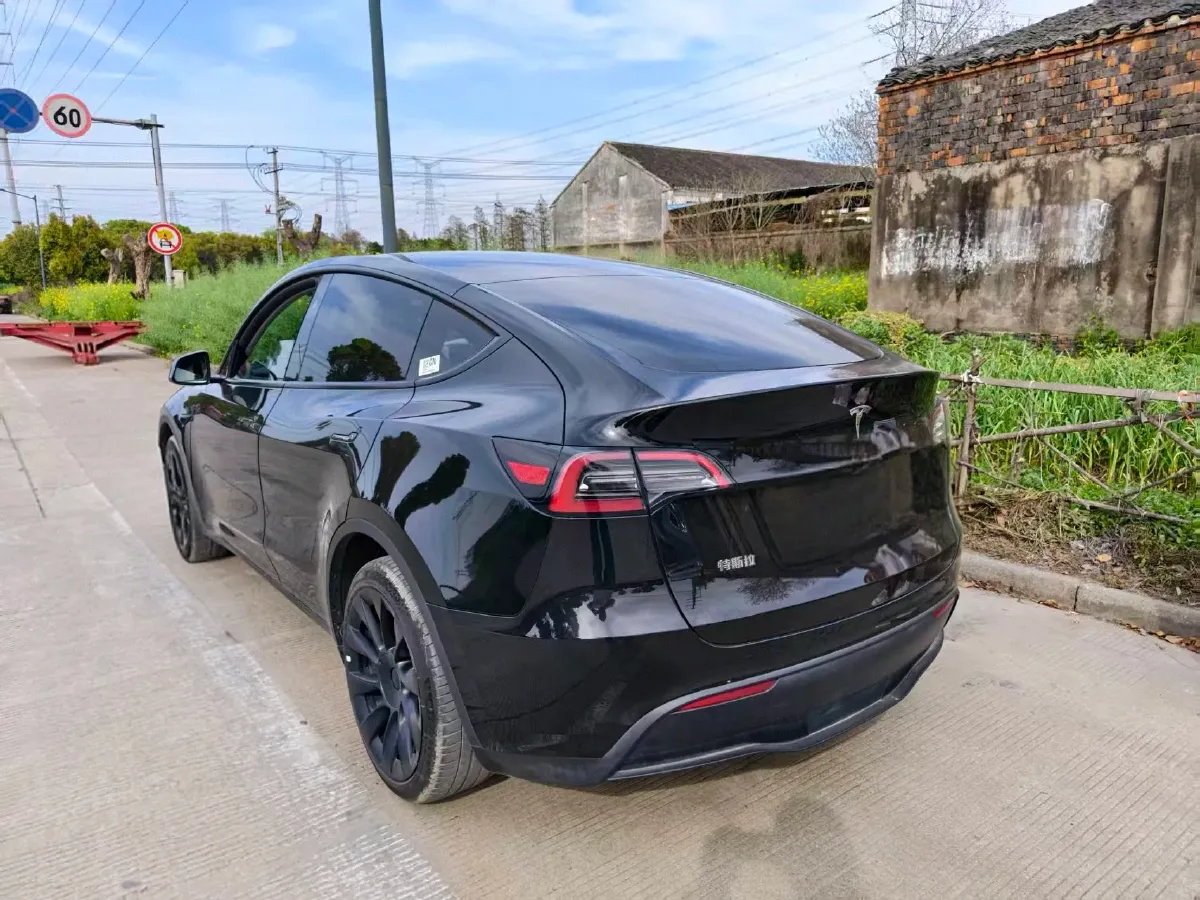 2024 Tesla Model Y BEV 78.4KWH,autocango,china used car exporter,china ev exporter,chinese used car exporter,chinese used ev exporter