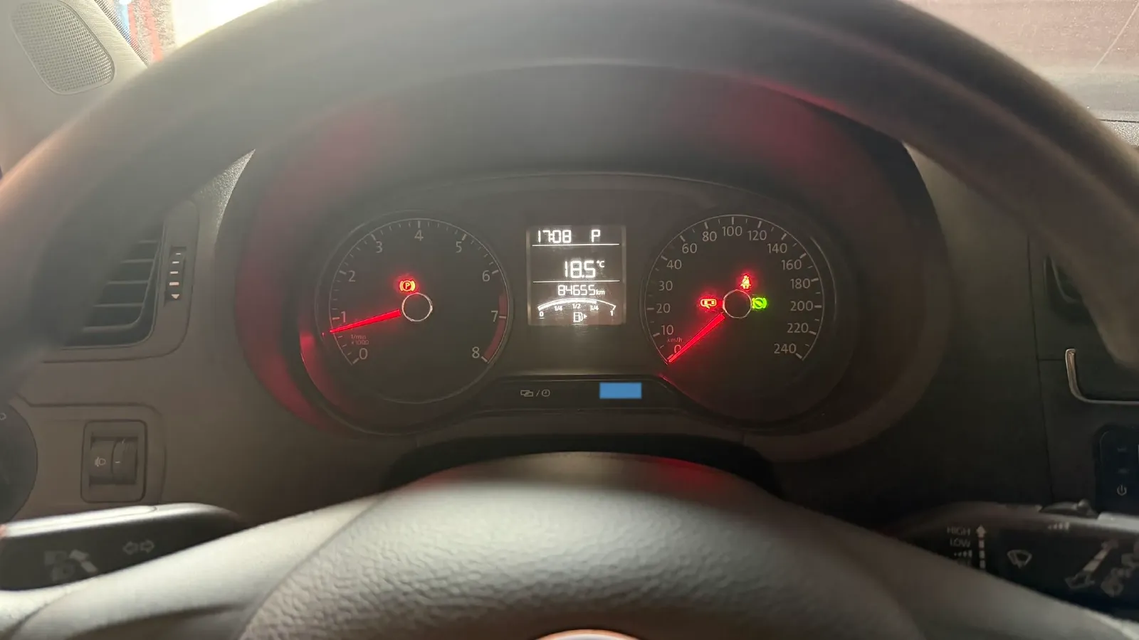 2016 Volkswagen Polo 1.4L 90HP L4 6AT,autocango,china used car exporter,china ev exporter,chinese used car exporter,chinese used ev exporter