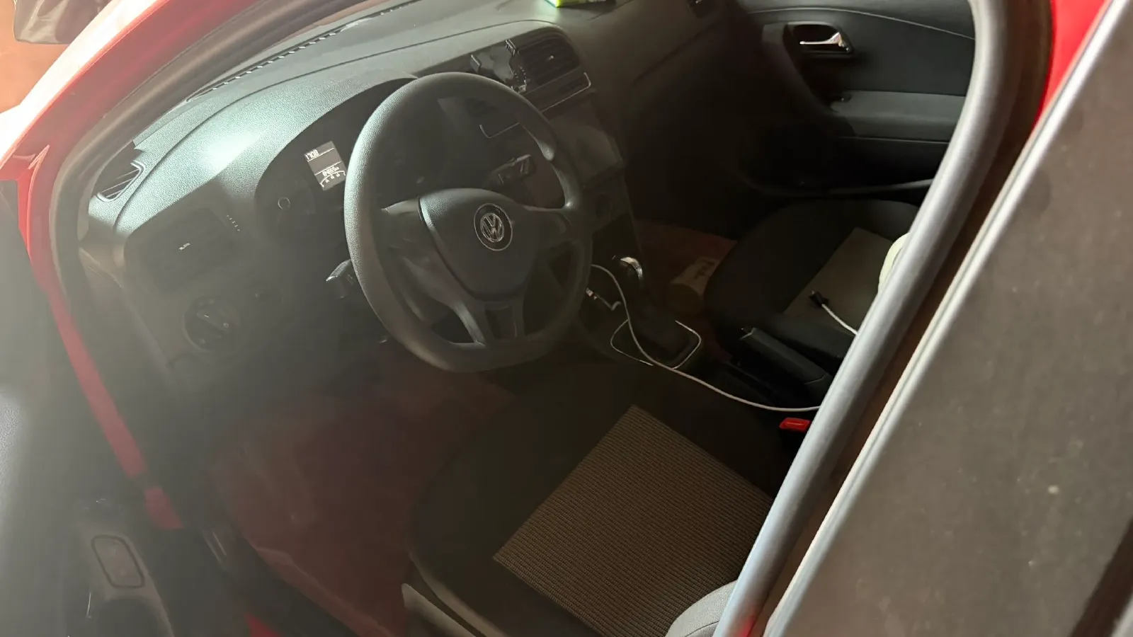 2016 Volkswagen Polo 1.4L 90HP L4 6AT,autocango,china used car exporter,china ev exporter,chinese used car exporter,chinese used ev exporter