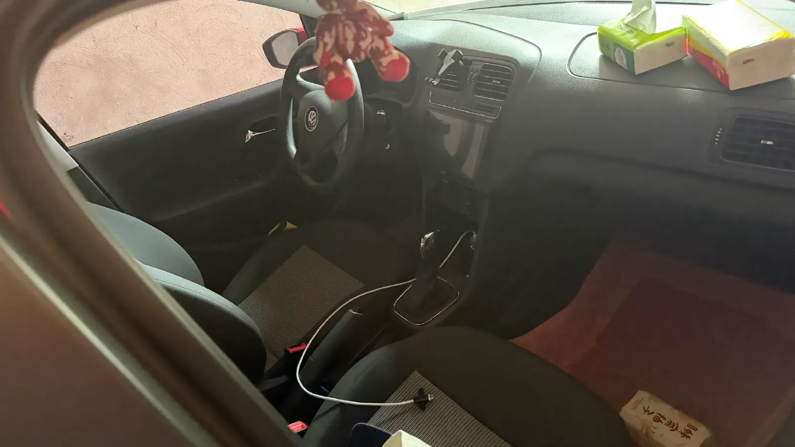 2016 Volkswagen Polo 1.4L 90HP L4 6AT,autocango,china used car exporter,china ev exporter,chinese used car exporter,chinese used ev exporter