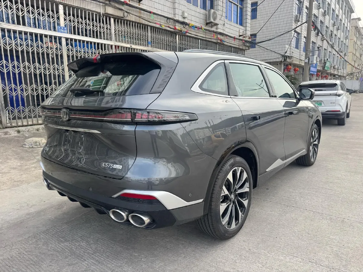 2025 ChangAn CS75 Plus 2.0T 233HP L4 8AT,autocango,china used car exporter,china ev exporter,chinese used car exporter,chinese used ev exporter