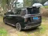 2023 HongQi HQ9 2.0T 252HP L4 8AT