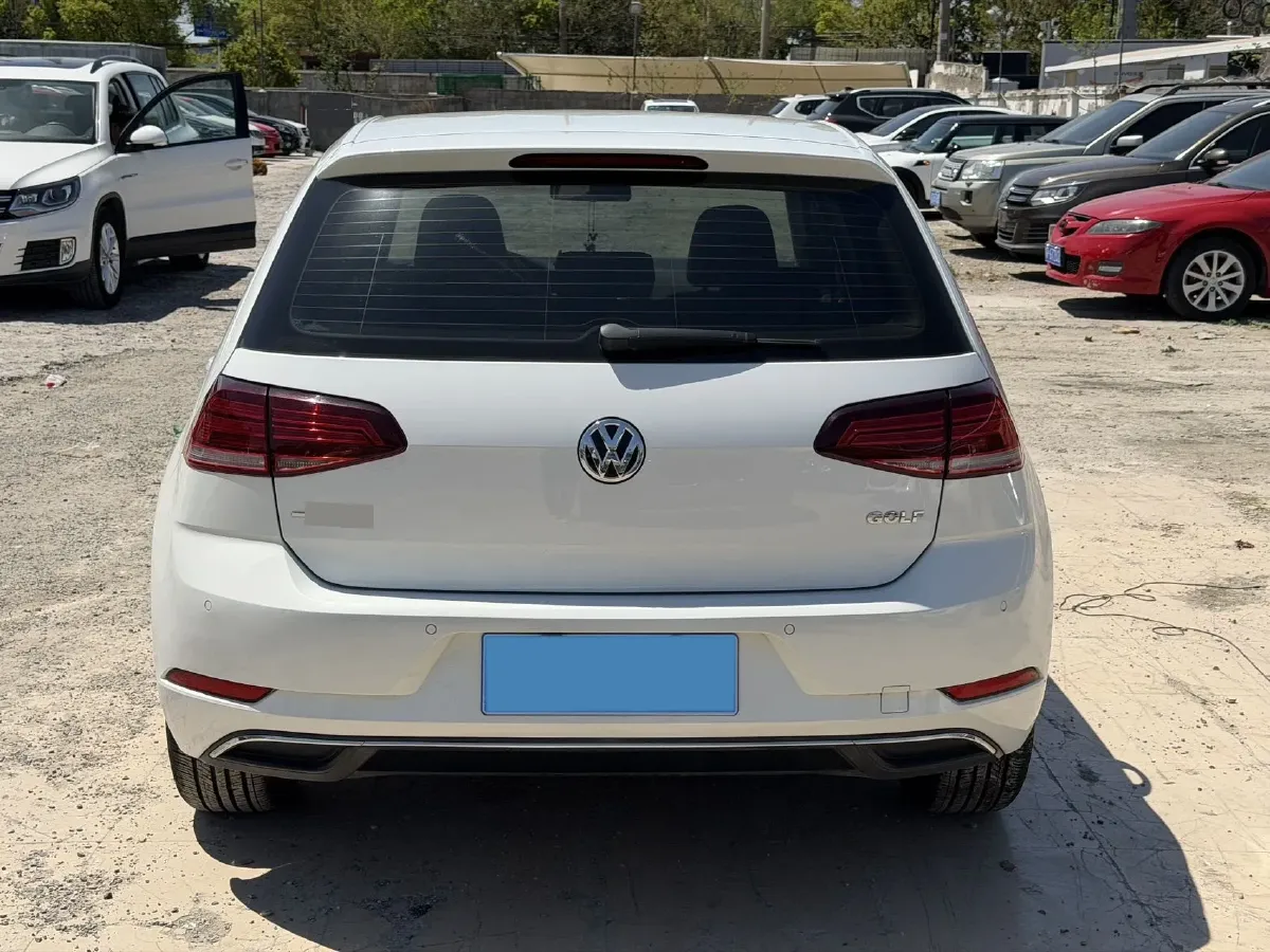 2018 Volkswagen Golf 1.6L 110HP L4 6AT,autocango,china used car exporter,china ev exporter,chinese used car exporter,chinese used ev exporter