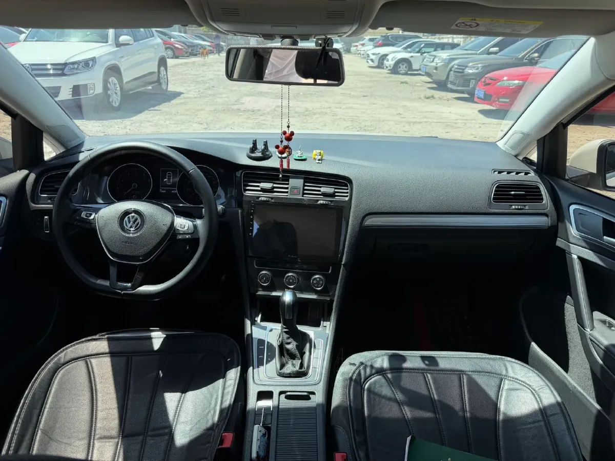 2018 Volkswagen Golf 1.6L 110HP L4 6AT,autocango,china used car exporter,china ev exporter,chinese used car exporter,chinese used ev exporter