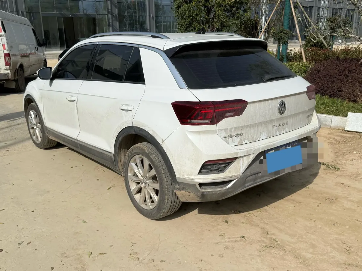 2022 Volkswagen T-Roc 1.4T 150HP L4 7DCT,autocango,china used car exporter,china ev exporter,chinese used car exporter,chinese used ev exporter