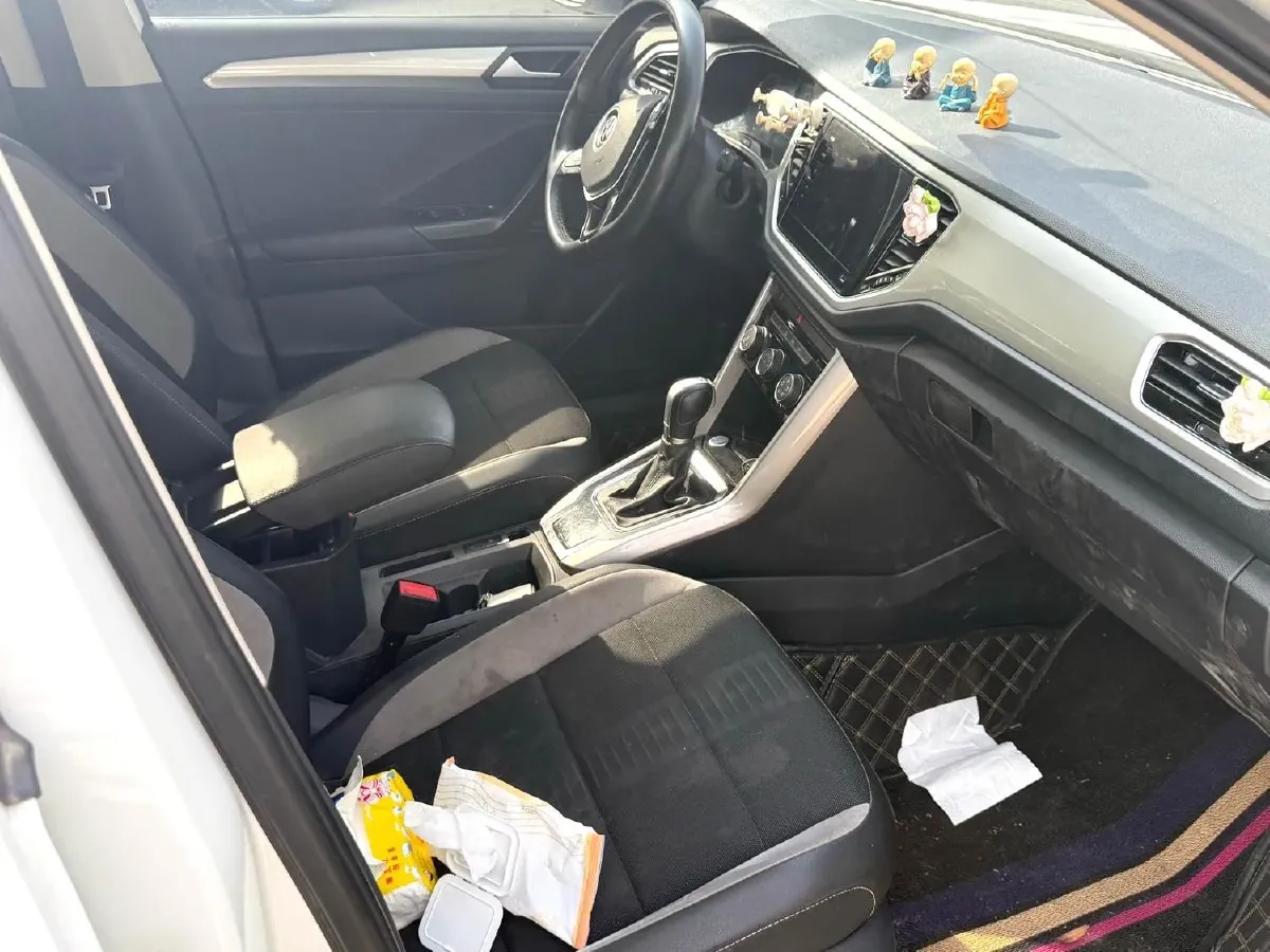 2022 Volkswagen T-Roc 1.4T 150HP L4 7DCT,autocango,china used car exporter,china ev exporter,chinese used car exporter,chinese used ev exporter